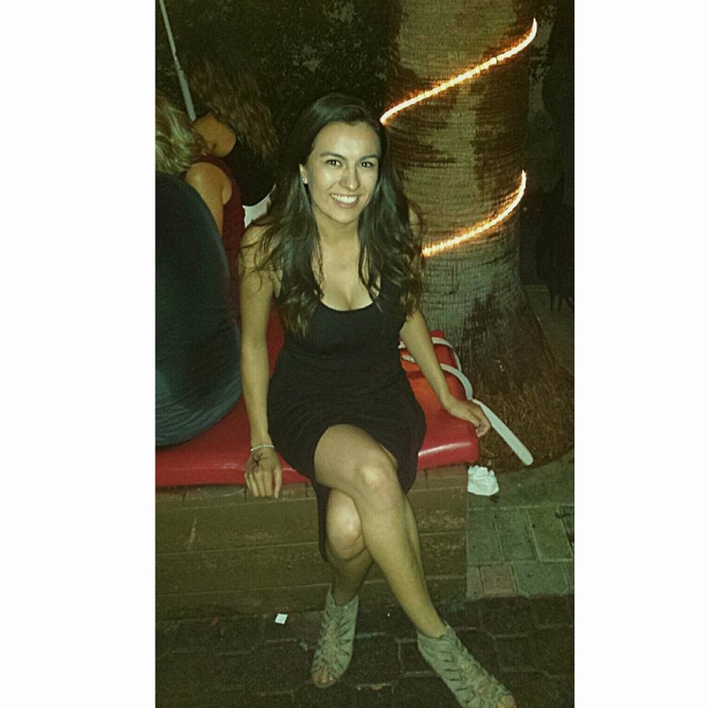 Meet your Posher, Elizabeth